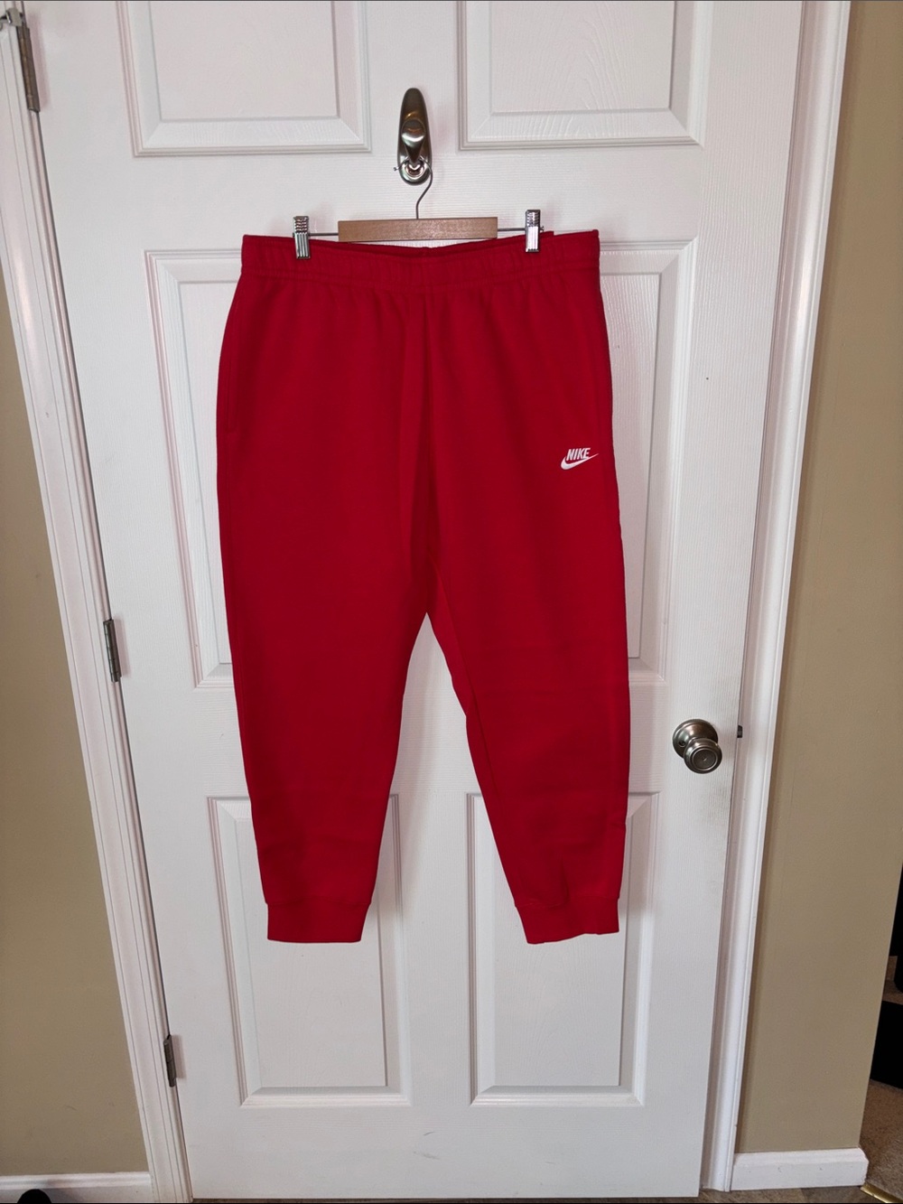 Mens Nike sweatpants size XL NWT